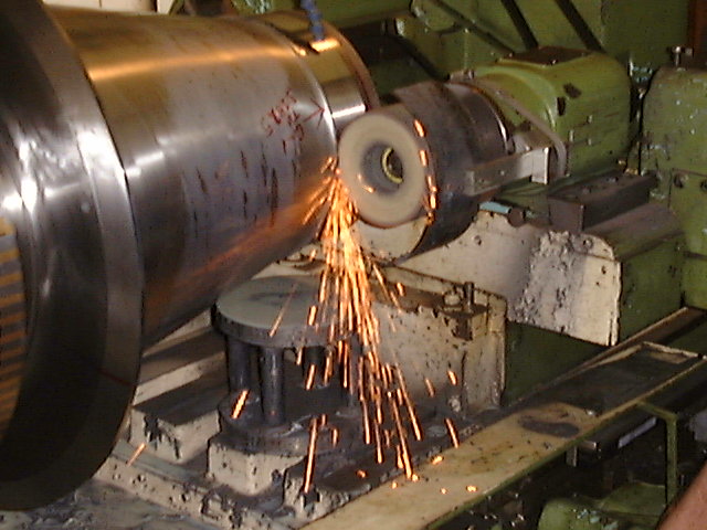 File:Grinding.jpg
