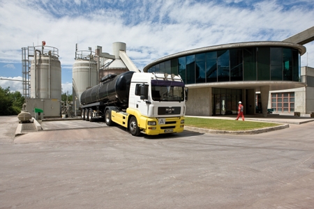 File:Mobile Silos.jpg
