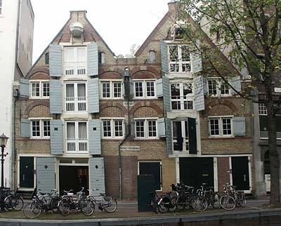File:Warehousing.jpg