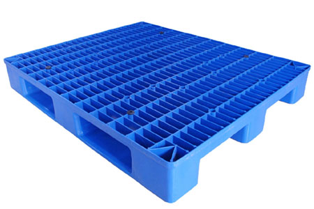 File:Stackable-pallets.jpg