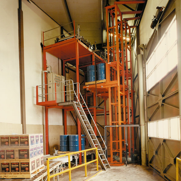 File:Pallet Elevators 2.jpg