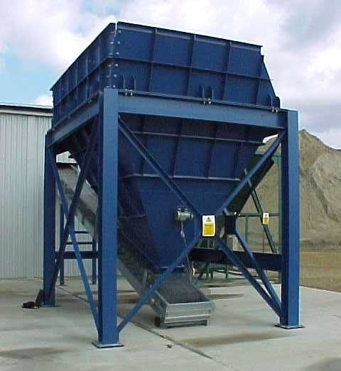 File:Aggregate Bulk Hoppers 1.jpg