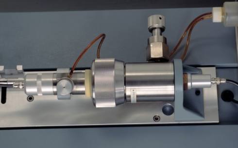 File:Porosimeters.jpg