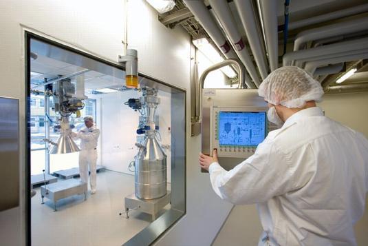 File:Pharmaceutical Dryers.jpg