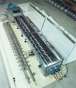 File:Screw Mixers.jpg