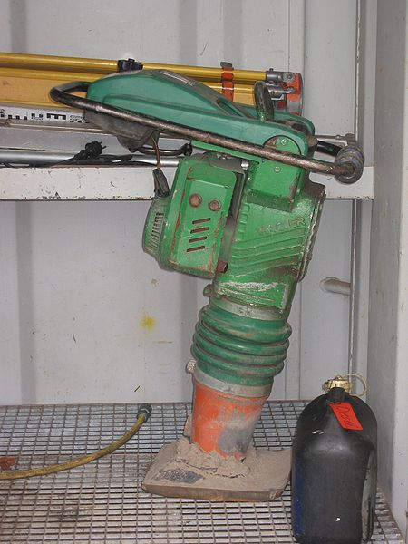 File:Trilstamper.jpg