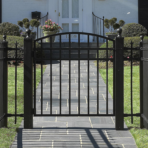File:Gates.jpg