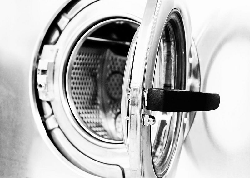 File:Dry Cleaners 03.jpg