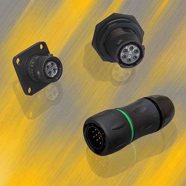 File:Plastic connector1.jpg