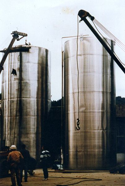 File:Silo-coolers.jpg
