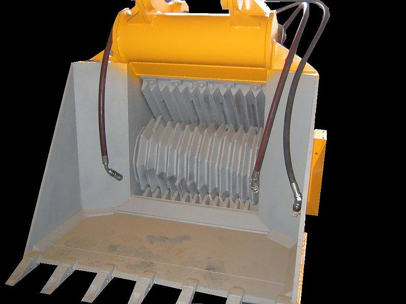 File:Bucket Crushers 1.jpg